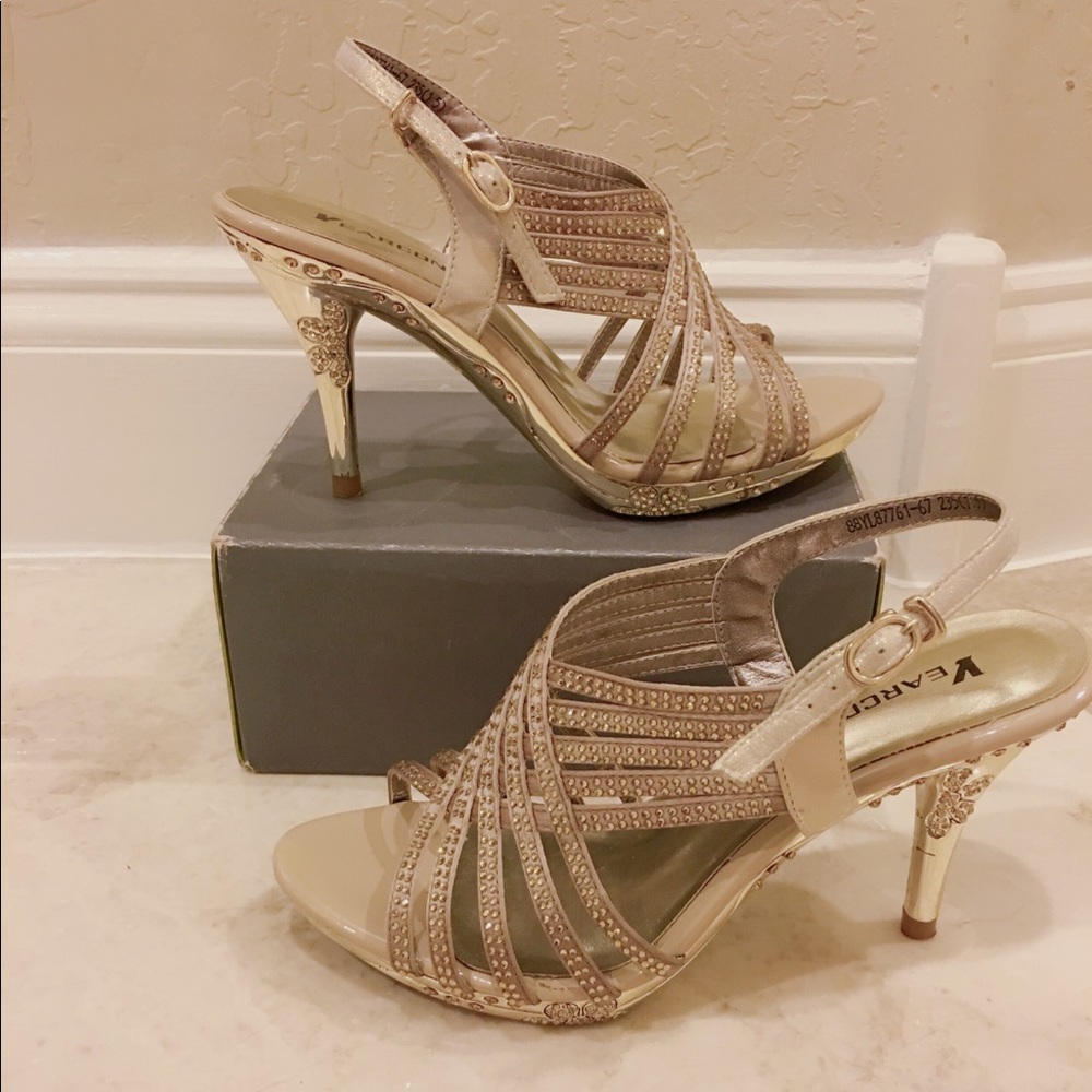 Cinderella crystal shoe